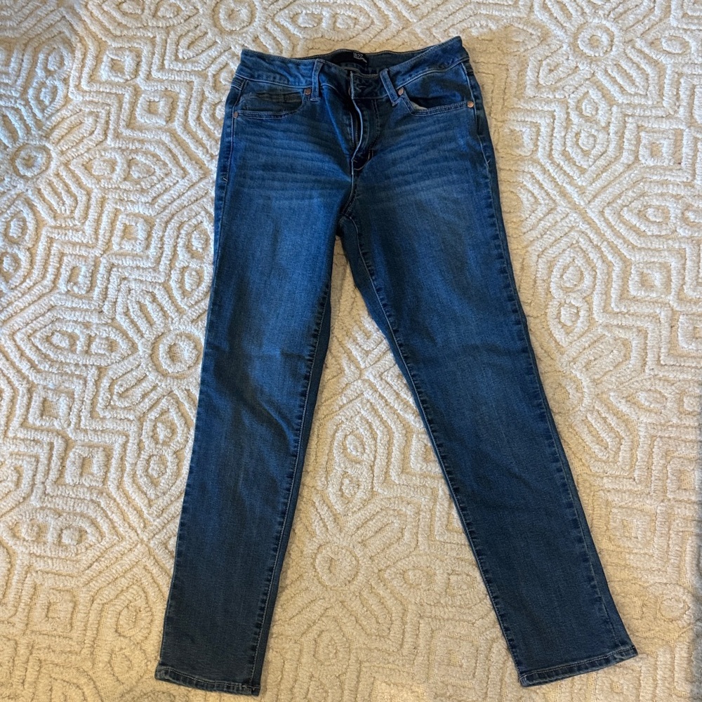 1822 Denim Women's Skinny Jeans in Deep Blue